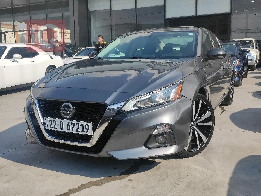 Nissan Altima